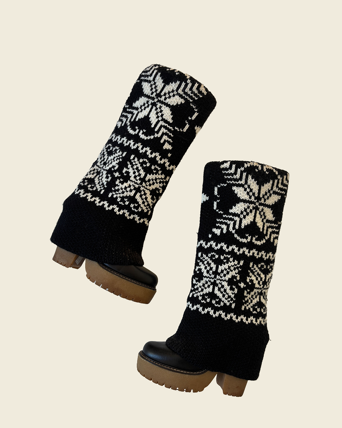 Dolce & Gabbana F/W 2010 knit platform boots (EU 37,5 / US 7)